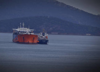 Συμφωνία 1,65 δισ. δολαρίων μεταξύ Capital Product Partners και DSS Holdings