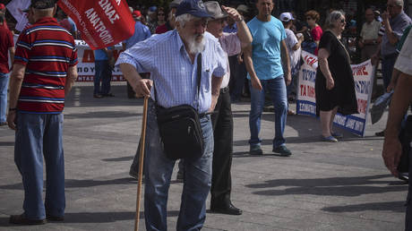 Ποιοι συνταξιούχοι θα δουν αυξήσεις έως 100 ευρώ από το 2019