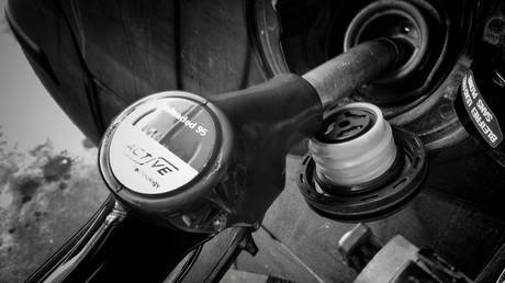 Με παραβάσεις και νοθευμένα καύσιμα το 62% των πρατηρίων