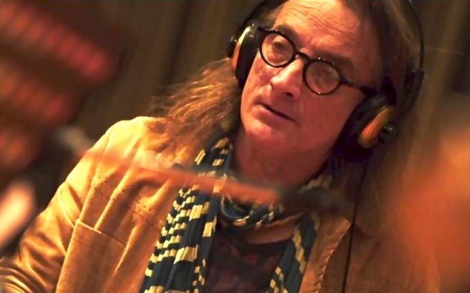 Με λένε Λουκά Θάνο και ασχολούμαι με τις τέχνες...